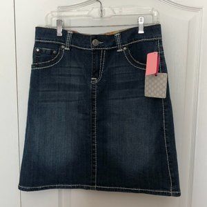 NWT DOWN EAST✨Denim/Jean Dark Wash How to Trot Skirt Size Medium (M)